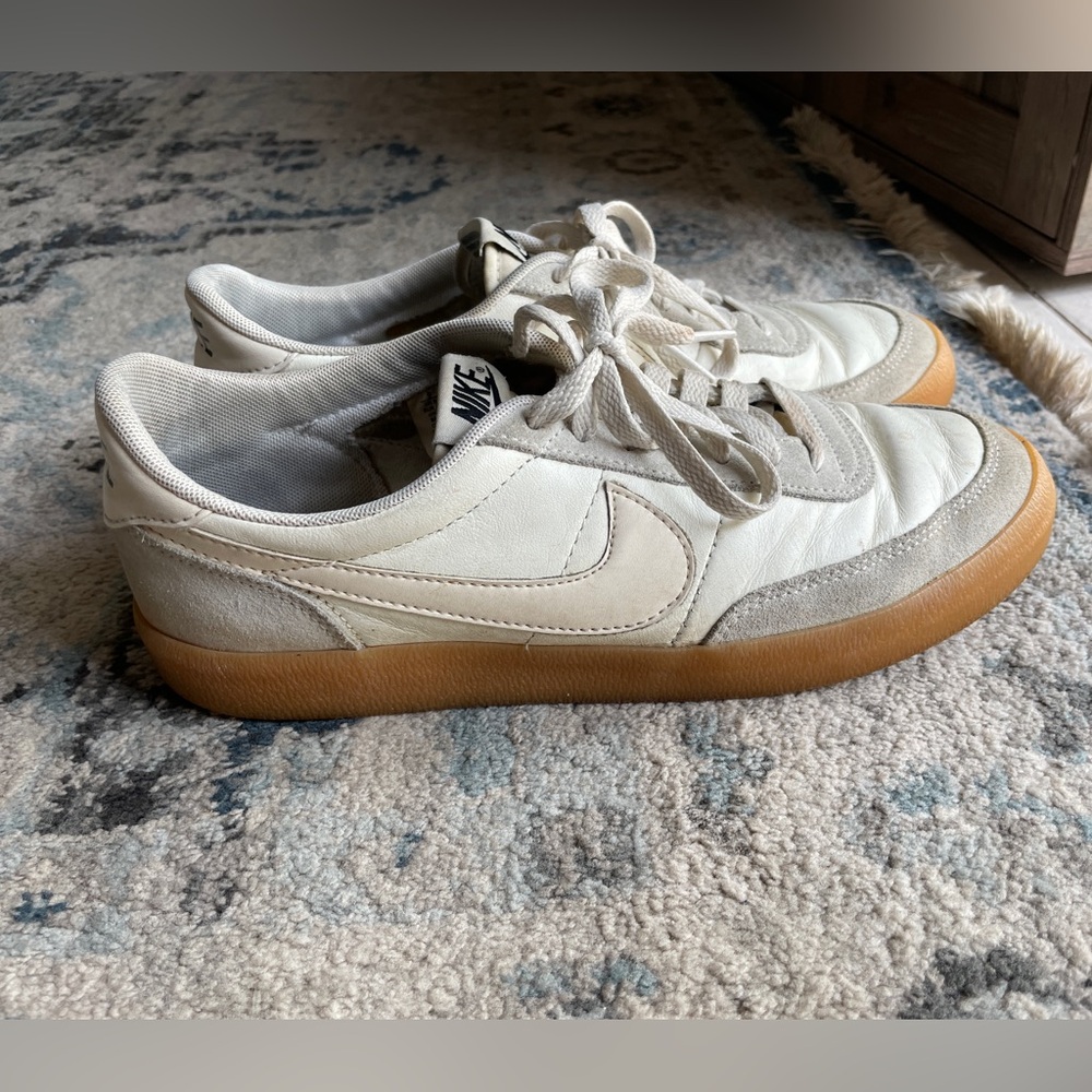 Nike Men's Killshot 2 White and Tan Sneakers. Size 9